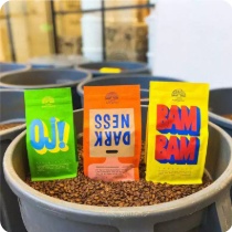 Custom Bright Flat-Bottom Coffee Pouch